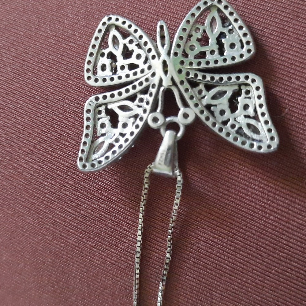 NWOT 925 Butterfly Necklace - Picture 6 of 8